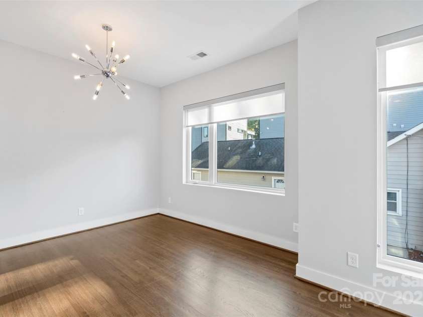 916-A Westbrook Drive, Charlotte, NC 28202.  MLS# CAR4330856, YatesRealty ID 2271. 