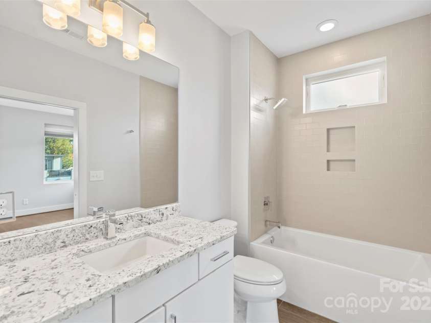 916-A Westbrook Drive, Charlotte, NC 28202.  MLS# CAR4330856, YatesRealty ID 2271. 