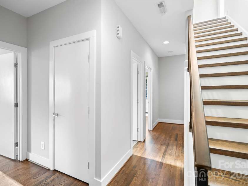 916-A Westbrook Drive, Charlotte, NC 28202.  MLS# CAR4330856, YatesRealty ID 2271. 