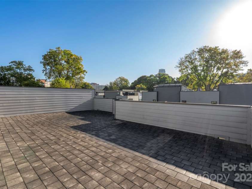 916-A Westbrook Drive, Charlotte, NC 28202.  MLS# CAR4330856, YatesRealty ID 2271. 