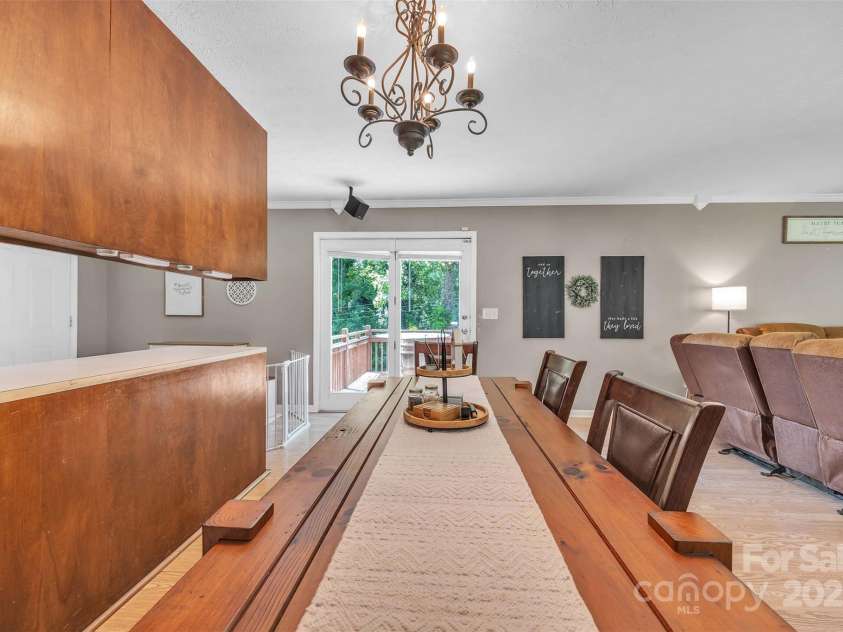 116 Eastwood Park Drive, Lenoir, NC 28645.  MLS# CAR4274356, YatesRealty ID 22711. 