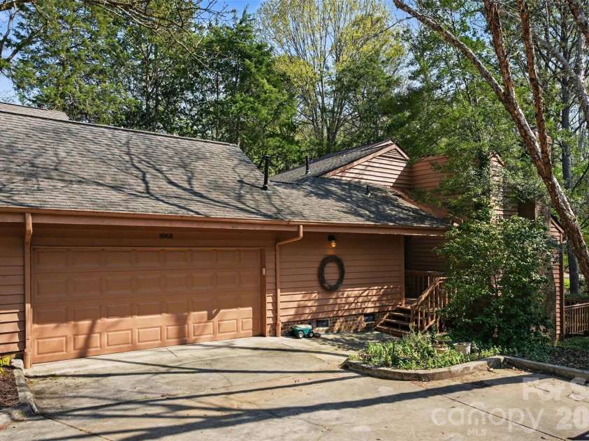 8968 St Croix Lane, Charlotte, NC 28277.  MLS# CAR4360123, YatesRealty ID 22711. 