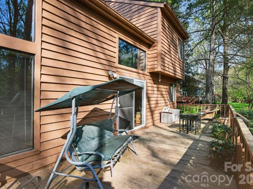 8968 St Croix Lane, Charlotte, NC 28277.  MLS# CAR4360123, YatesRealty ID 22711. 