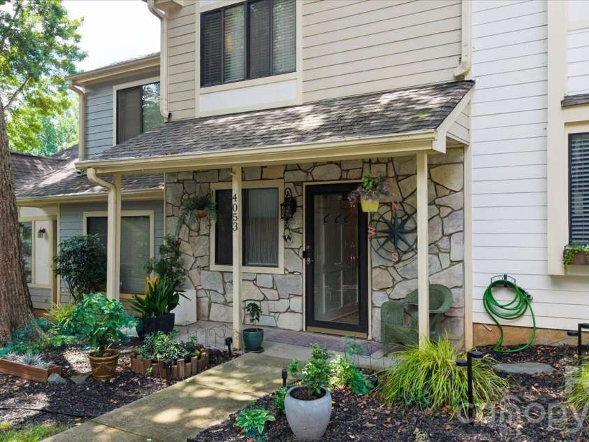 4053 Course Drive, Charlotte, NC 28277.  MLS# CAR4376484, YatesRealty ID 22712. 