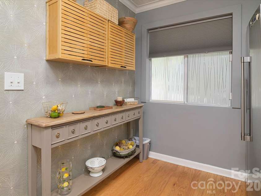 4053 Course Drive, Charlotte, NC 28277.  MLS# CAR4376484, YatesRealty ID 22712. 