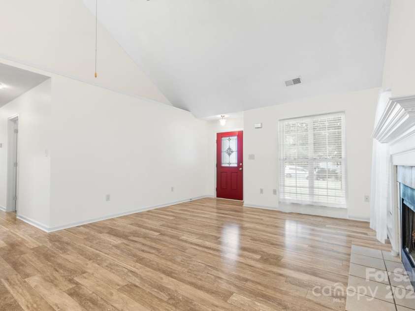 131 Canopy Court, Mooresville, NC 28115.  MLS# CAR4268984, YatesRealty ID 22713. 