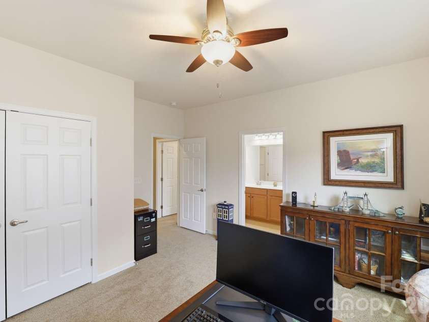 8480 Penton Place, Harrisburg, NC 28075.  MLS# CAR4349630, YatesRealty ID 22713. 5th bedroom/ Flex space