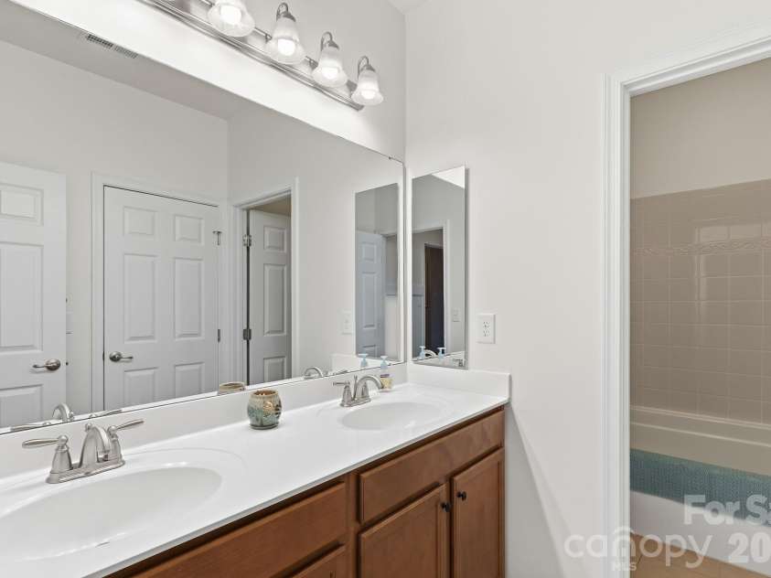 8480 Penton Place, Harrisburg, NC 28075.  MLS# CAR4349630, YatesRealty ID 22713. 