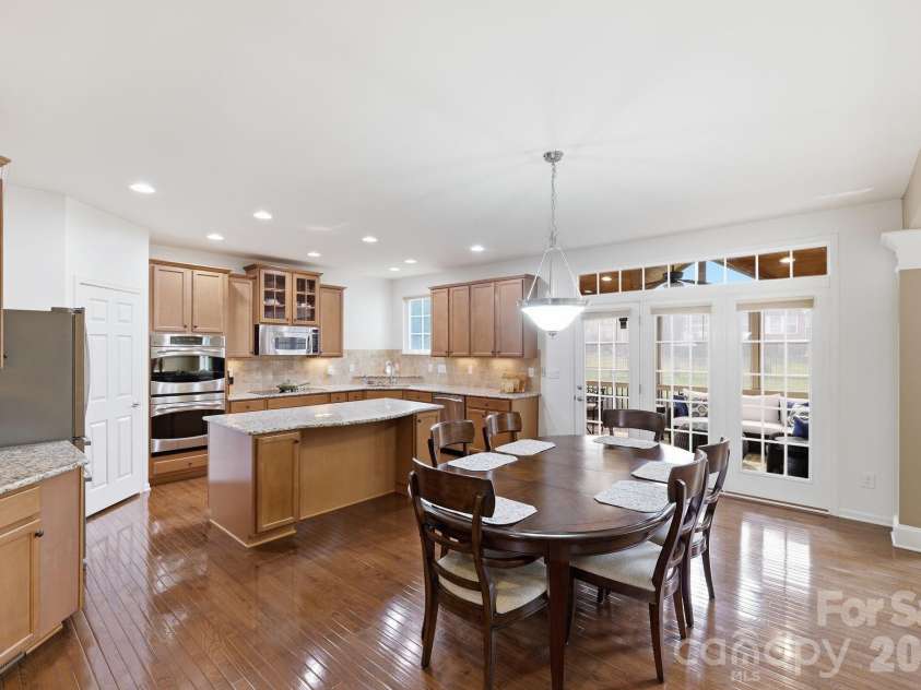 8480 Penton Place, Harrisburg, NC 28075.  MLS# CAR4349630, YatesRealty ID 22713. Breakfast area