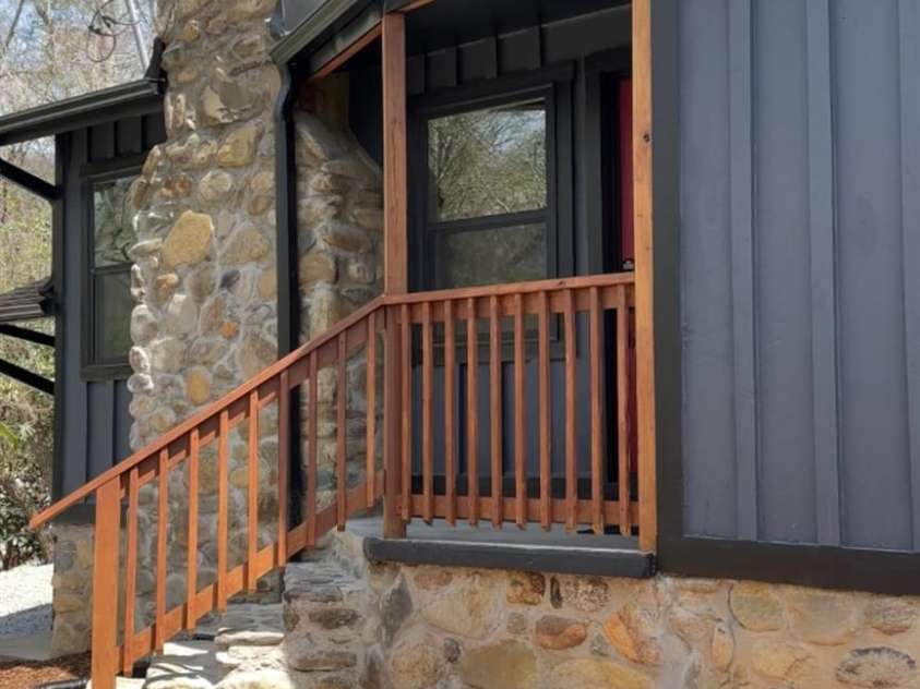 25 Dew Waite Road, Black Mountain, NC 28711.  MLS# CAR4247079, YatesRealty ID 22715. 