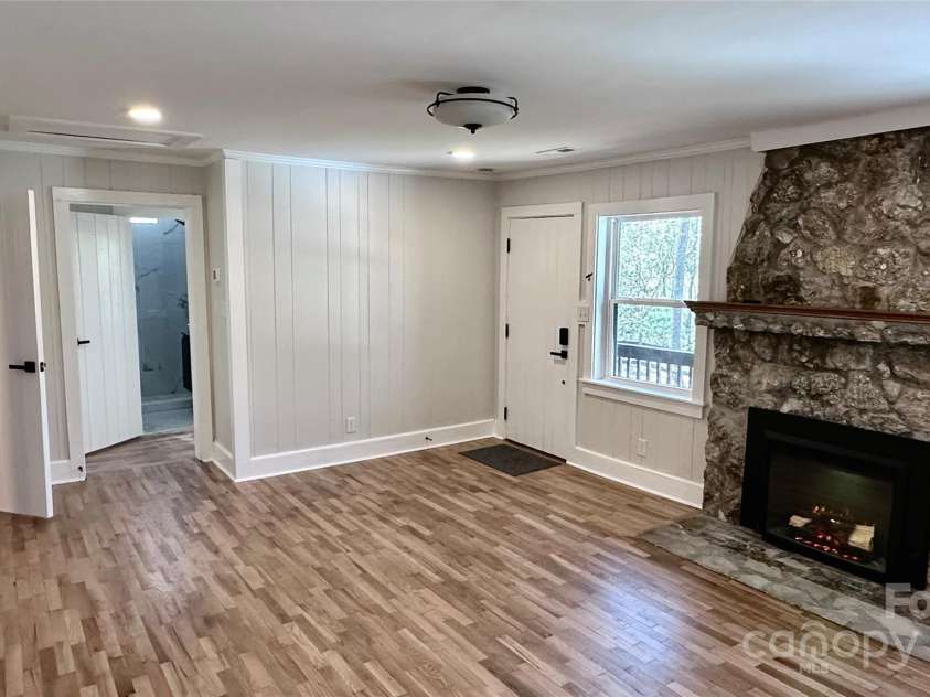 25 Dew Waite Road, Black Mountain, NC 28711.  MLS# CAR4247079, YatesRealty ID 22715. 