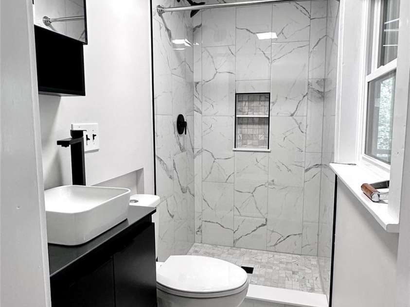 25 Dew Waite Road, Black Mountain, NC 28711.  MLS# CAR4247079, YatesRealty ID 22715. 