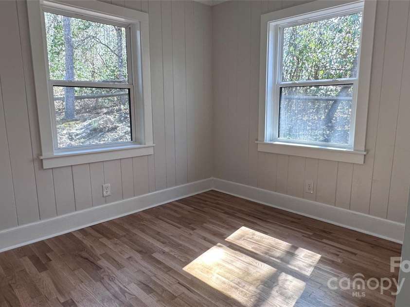 25 Dew Waite Road, Black Mountain, NC 28711.  MLS# CAR4247079, YatesRealty ID 22715. 