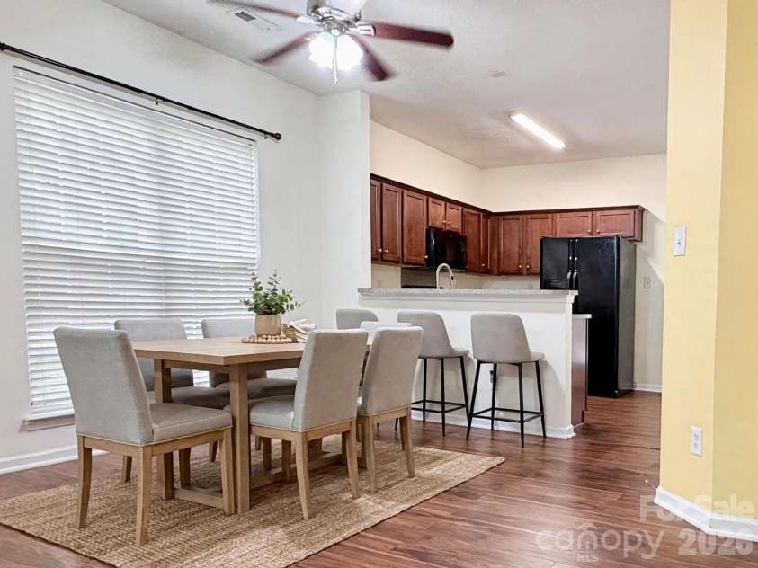 8842 Gerren Court, Charlotte, NC 28217.  MLS# CAR4393412, YatesRealty ID 22716. Open Dinning
