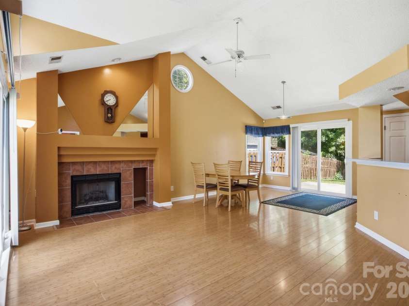 7614 Trotter Road, Charlotte, NC 28216.  MLS# CAR4377328, YatesRealty ID 22717. 