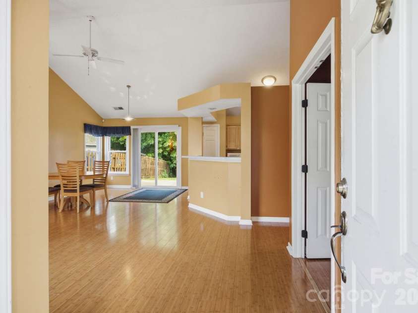 7614 Trotter Road, Charlotte, NC 28216.  MLS# CAR4377328, YatesRealty ID 22717. 