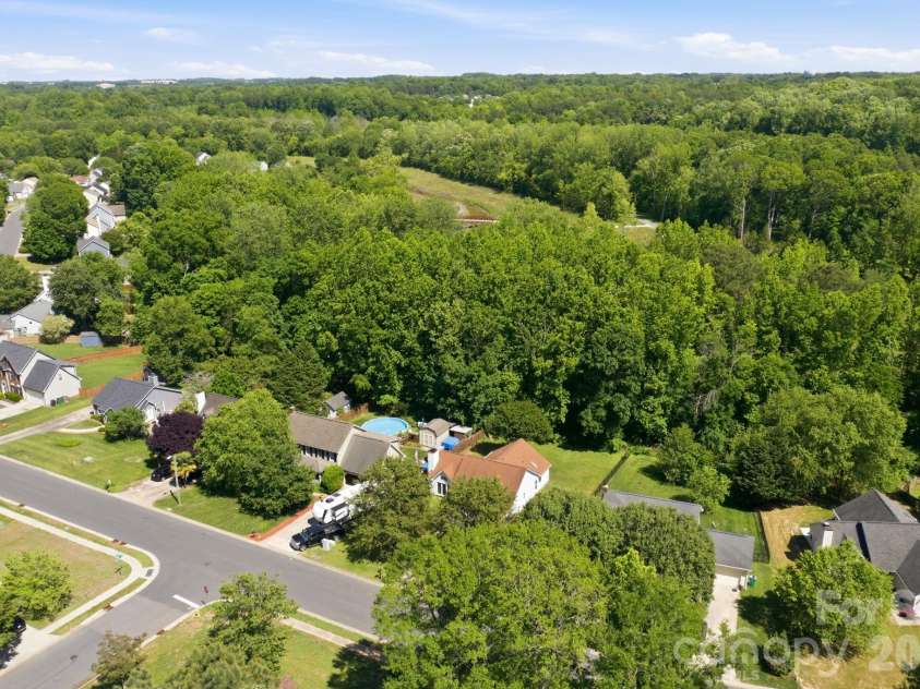 7614 Trotter Road, Charlotte, NC 28216.  MLS# CAR4377328, YatesRealty ID 22717. 