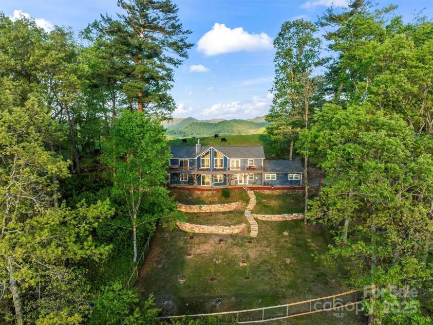 84 Halfmoon Way, Clyde, NC 28721.  MLS# CAR4256834, YatesRealty ID 22717. 