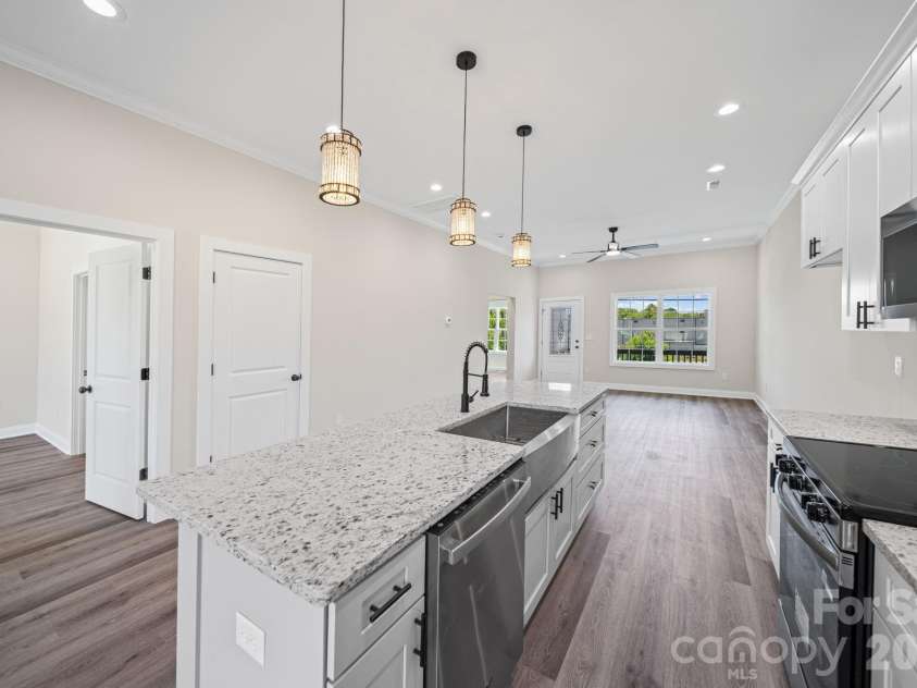 468 Elm Street, Lancaster, SC 29720.  MLS# CAR4382466, YatesRealty ID 22718. 