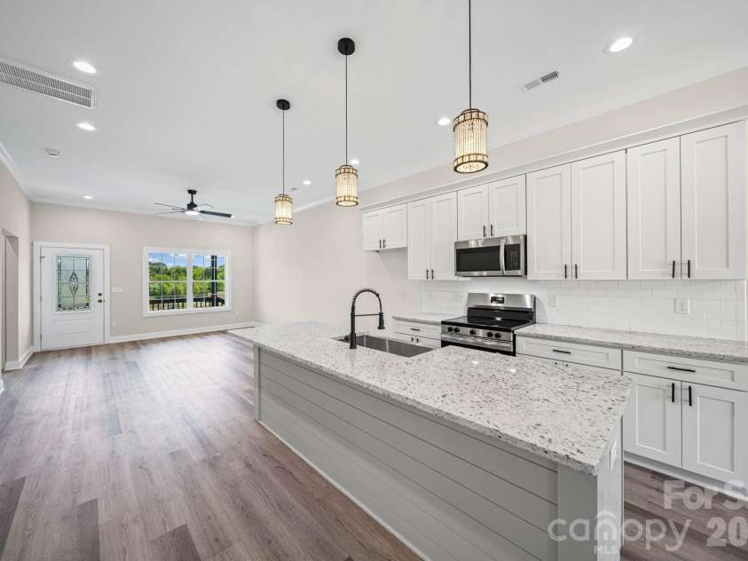 468 Elm Street, Lancaster, SC 29720.  MLS# CAR4382466, YatesRealty ID 22718. 