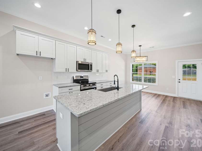 468 Elm Street, Lancaster, SC 29720.  MLS# CAR4382466, YatesRealty ID 22718. 