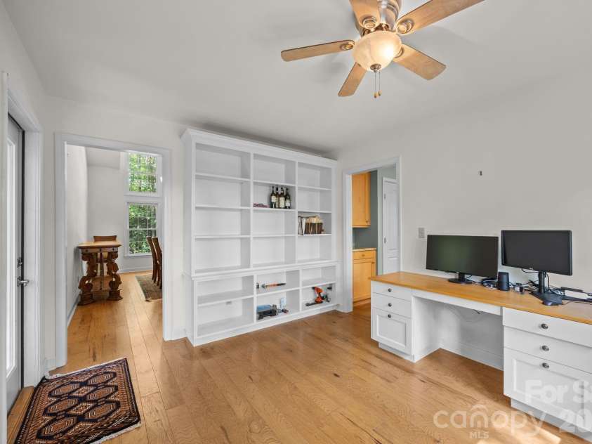 160 Little Mine Mountain Drive, Saluda, NC 28773.  MLS# CAR4380801, YatesRealty ID 22719. 