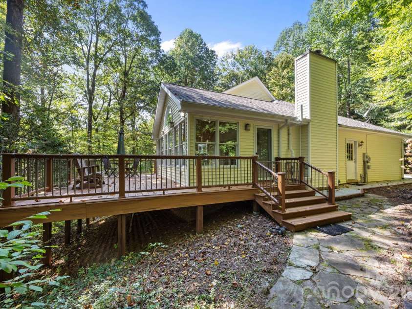 160 Little Mine Mountain Drive, Saluda, NC 28773.  MLS# CAR4380801, YatesRealty ID 22719. 