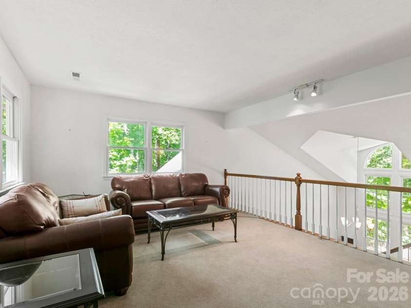 160 Little Mine Mountain Drive, Saluda, NC 28773.  MLS# CAR4380801, YatesRealty ID 22719. Loft