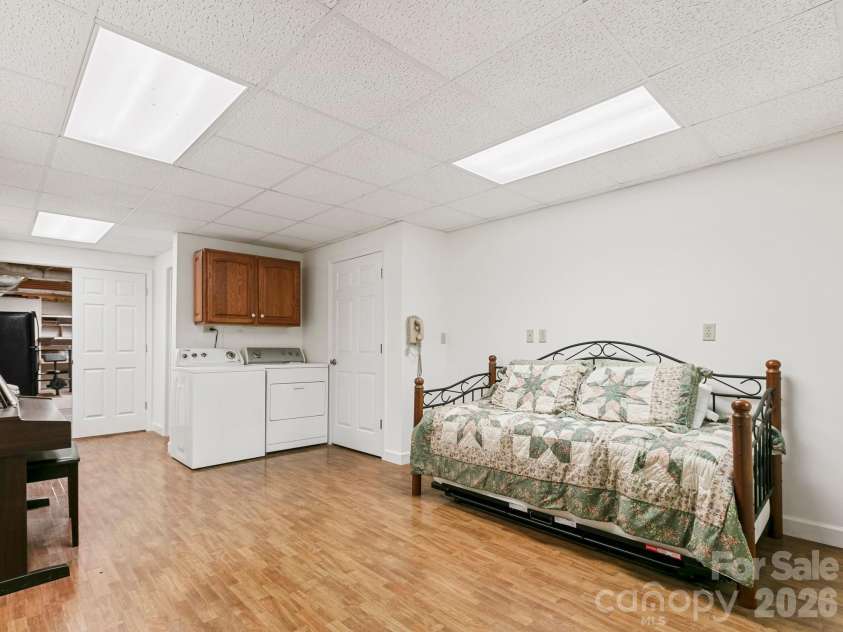 160 Little Mine Mountain Drive, Saluda, NC 28773.  MLS# CAR4380801, YatesRealty ID 22719. Lower Level Flex Space