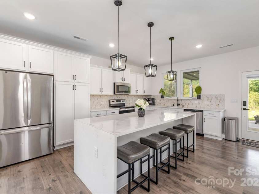 3127 Pinehills Way, Mount Holly, NC 28120.  MLS# CAR4300617, YatesRealty ID 22719. 