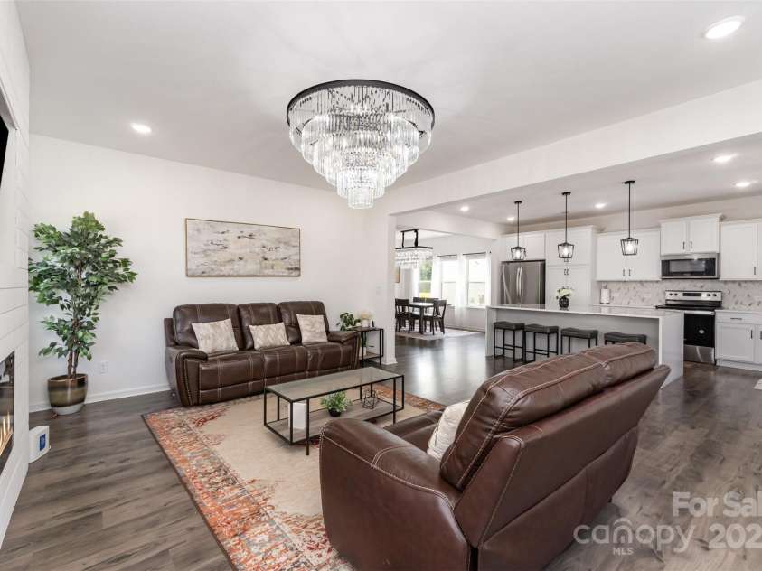 3127 Pinehills Way, Mount Holly, NC 28120.  MLS# CAR4300617, YatesRealty ID 22719. 