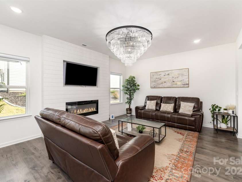 3127 Pinehills Way, Mount Holly, NC 28120.  MLS# CAR4300617, YatesRealty ID 22719. 