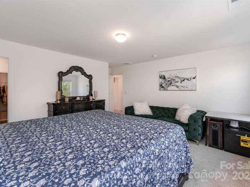 3127 Pinehills Way, Mount Holly, NC 28120.  MLS# CAR4300617, YatesRealty ID 22719. 