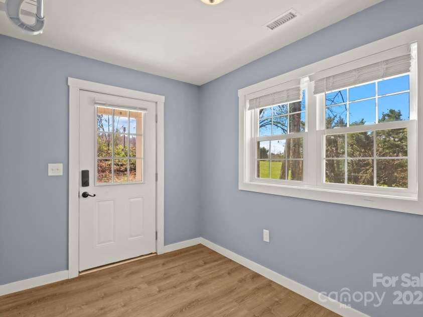 117 Hibriten Mountain Road, Lenoir, NC 28645.  MLS# CAR4184954, YatesRealty ID 2272. 