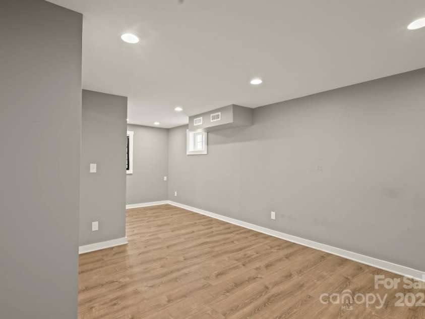 117 Hibriten Mountain Road, Lenoir, NC 28645.  MLS# CAR4184954, YatesRealty ID 2272. 