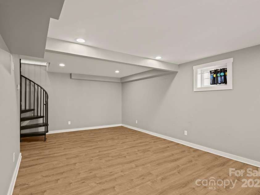 117 Hibriten Mountain Road, Lenoir, NC 28645.  MLS# CAR4184954, YatesRealty ID 2272. 