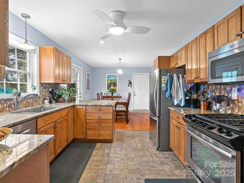 18 Tall Pines Trail, Arden, NC 28704.  MLS# CAR4330201, YatesRealty ID 2272. 