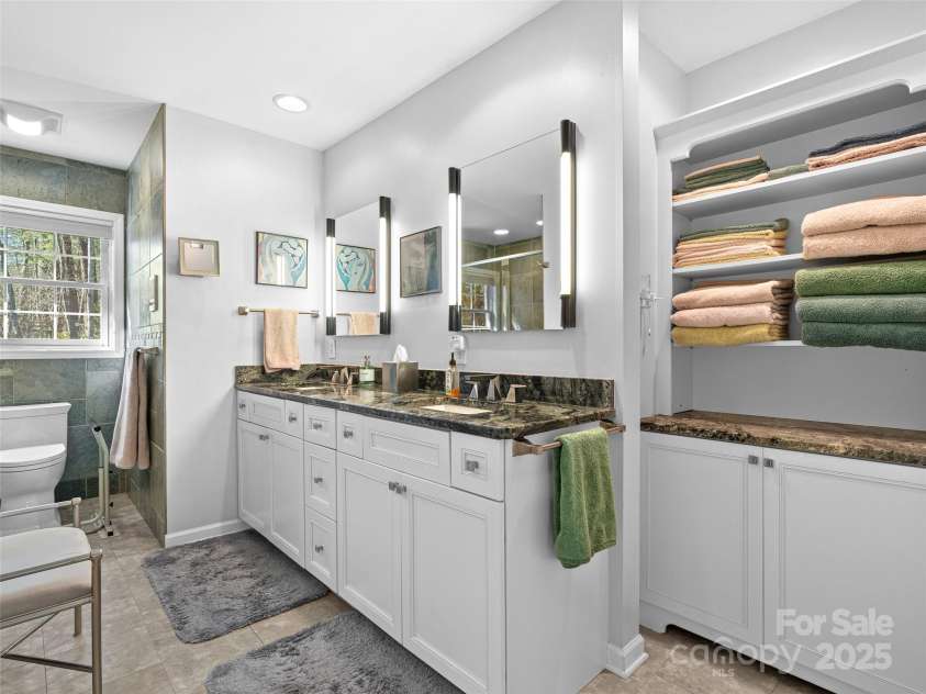 18 Tall Pines Trail, Arden, NC 28704.  MLS# CAR4330201, YatesRealty ID 2272. 