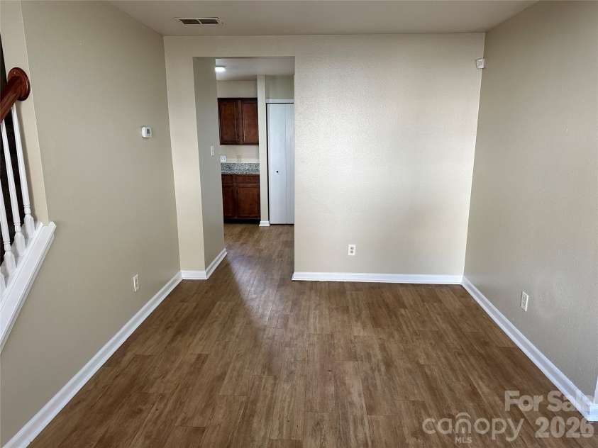 3042 Meadow Knoll Drive, Charlotte, NC 28269.  MLS# CAR4380868, YatesRealty ID 22720. 