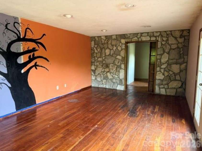 430 Ode Kerley Lane, Taylorsville, NC 28681.  MLS# CAR4382891, YatesRealty ID 22721. 