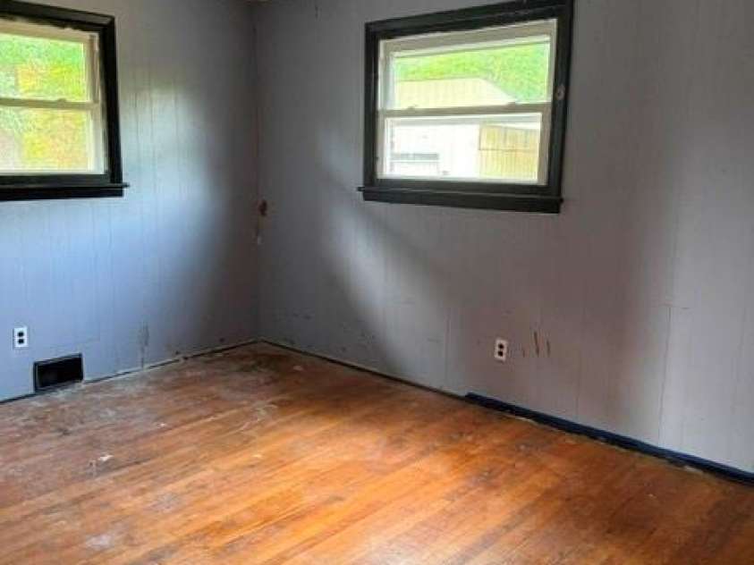 430 Ode Kerley Lane, Taylorsville, NC 28681.  MLS# CAR4382891, YatesRealty ID 22721. 