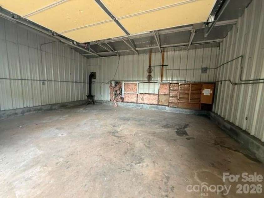 430 Ode Kerley Lane, Taylorsville, NC 28681.  MLS# CAR4382891, YatesRealty ID 22721. 