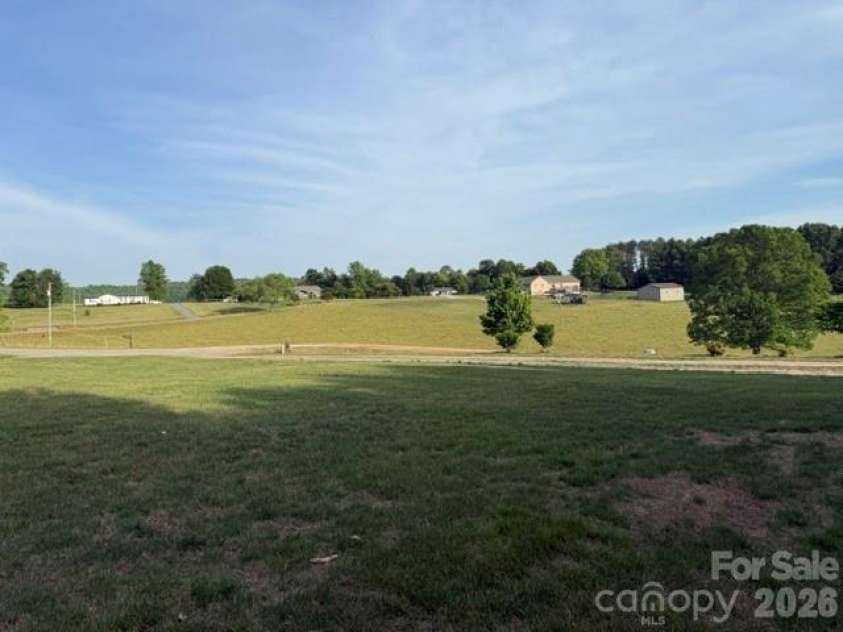 430 Ode Kerley Lane, Taylorsville, NC 28681.  MLS# CAR4382891, YatesRealty ID 22721. 