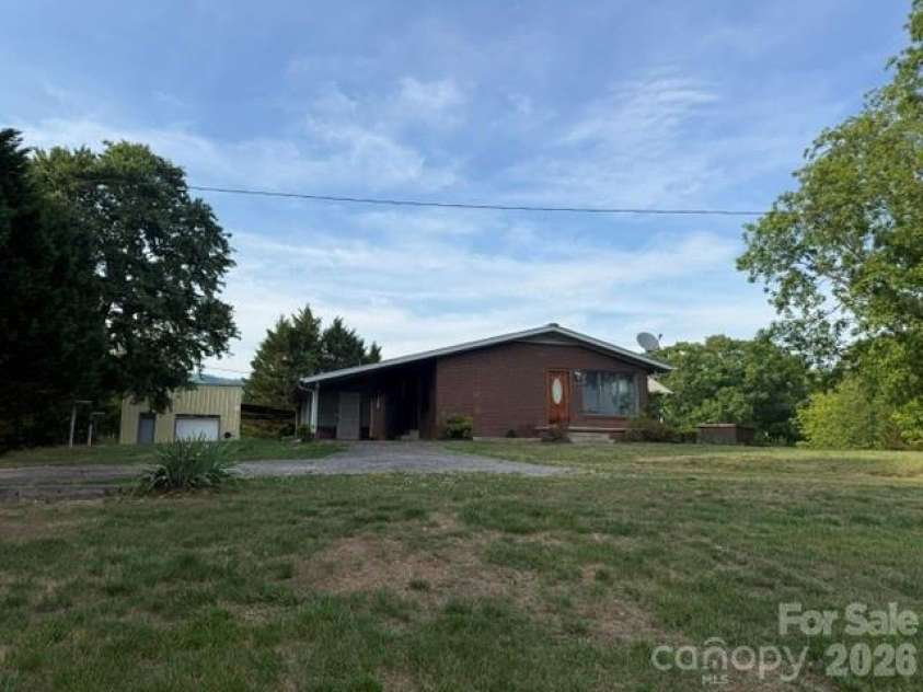 430 Ode Kerley Lane, Taylorsville, NC 28681.  MLS# CAR4382891, YatesRealty ID 22721. 