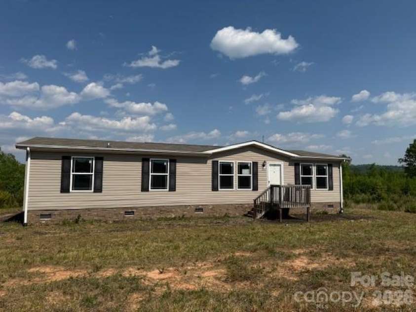 4360 Vein Mountain Road, Nebo, NC 28761.  MLS# CAR4382922, YatesRealty ID 22722. 