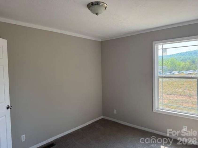 4360 Vein Mountain Road, Nebo, NC 28761.  MLS# CAR4382922, YatesRealty ID 22722. 