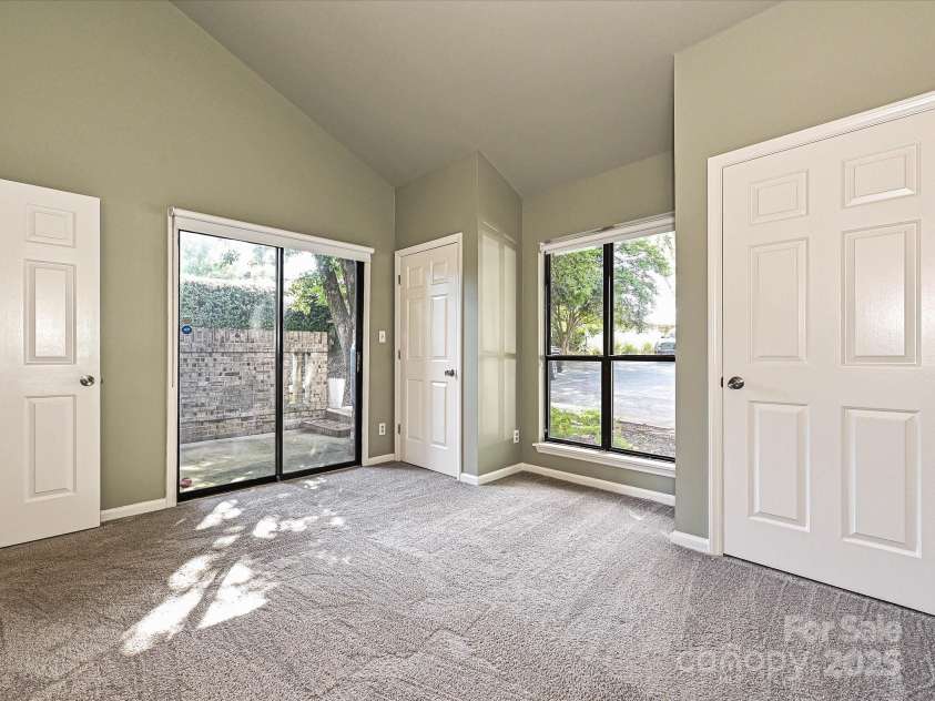 7916 Charter Oak Lane, Charlotte, NC 28226.  MLS# CAR4272766, YatesRealty ID 22722. 