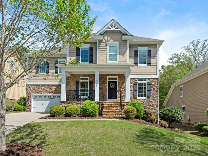 10201 Daufuskie Drive, Charlotte, NC 28278.  MLS# CAR4251189, YatesRealty ID 22723. 
