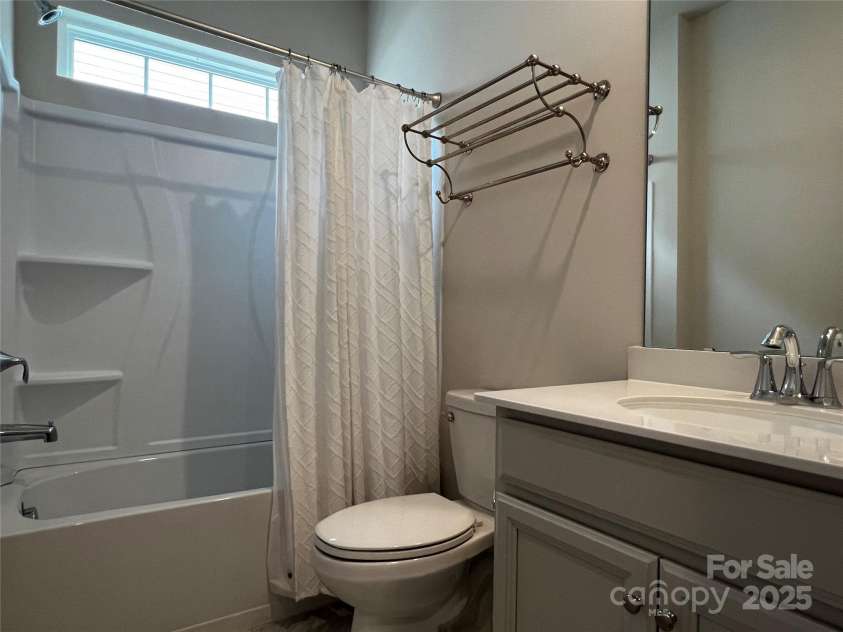 147 Dubois Drive, Mooresville, NC 28115.  MLS# CAR4260961, YatesRealty ID 22724. 