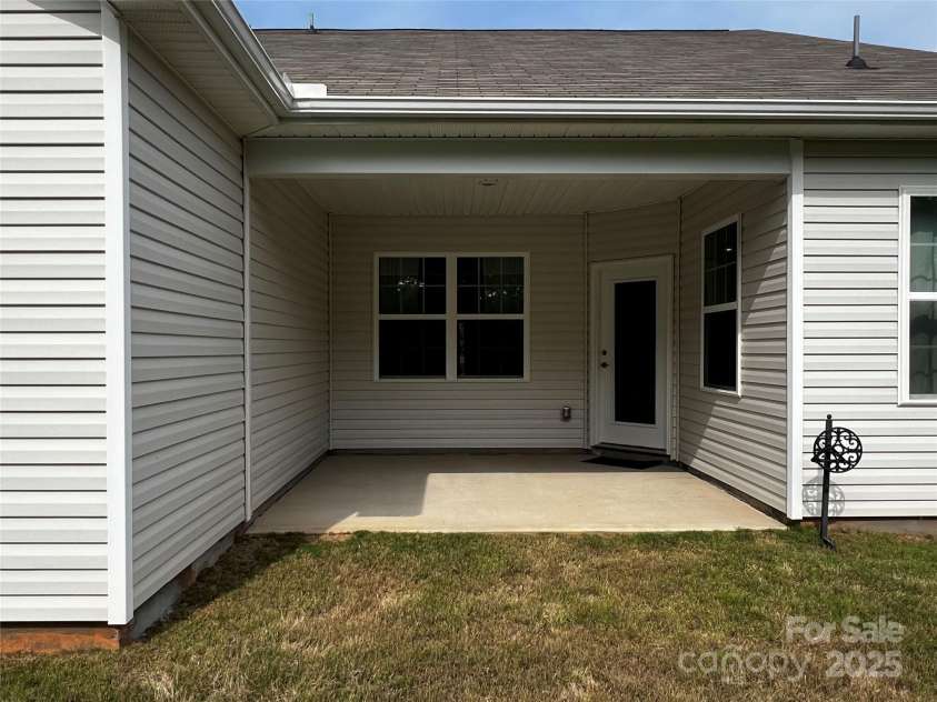 147 Dubois Drive, Mooresville, NC 28115.  MLS# CAR4260961, YatesRealty ID 22724. 